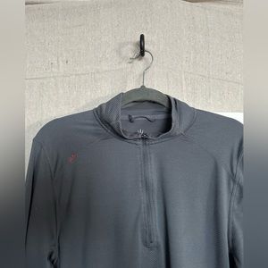 Rhone Sequoia 1/4 Zip Pullover - Men’s Medium (M)
